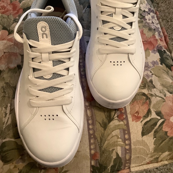 ON Cloud Roger’s Advantage 2 Women Sneakers - Picture 6 of 7